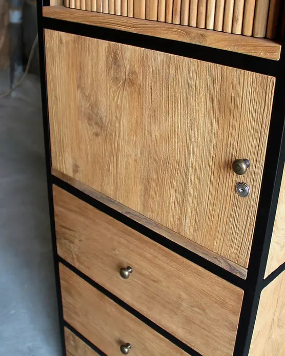 Close-up of accordion door and iron framing — highlighting handcrafted slats, smooth finish, and industrial precision.