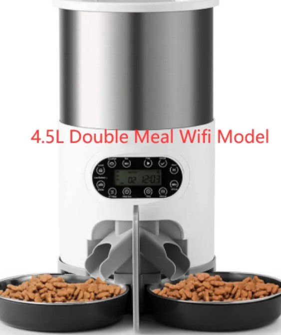 Thumbnail: Double Meal Dispenser for Pets