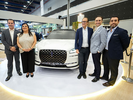 NUEVA LINCOLN CORSAIR CON AVANZADA TECNOLOGÍA Y VERSIÓN HÍBRIDA ENCHUFABLE