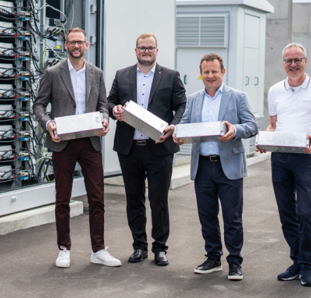 Concepto Second Life: cómo las baterías usadas de Taycan se convirtieron en un sistema de almacenamiento de energía para la planta de Leipzig