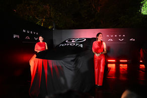 En el marco de su 70 aniversario en Panamá, Ricardo Pérez presenta la nueva Toyota RAV4