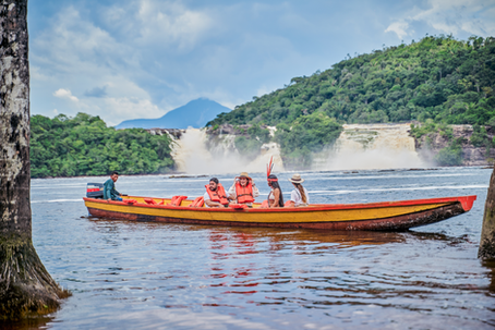 WAKA WENÁ: Eco-lujo místico y exclusivo cercano a la Laguna de Canaima