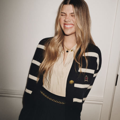 TOMMY HILFIGER UNE A SOFIA RICHIE GRAINGE Y DAMSON IDRIS PARA LA CAMPAÑA DE HOLIDAY