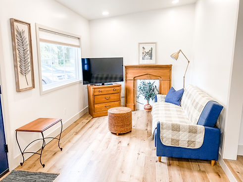 Front living room, right side