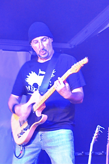 Pascal notre Guitariste