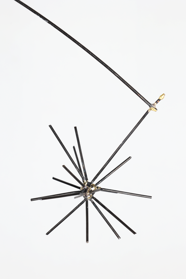virginie, amzallag, sculpteure, laiton doré, atelier, montreuil