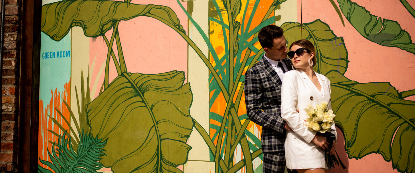 Chic and cool wedding backdrops