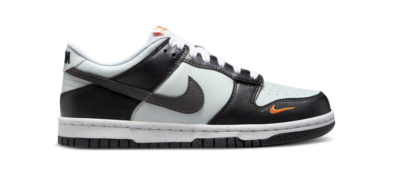 Dunk Low “Black Bright Mandarin” (Gradeschool)