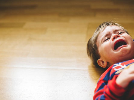 Tantrums in a child: how to calm a baby aged 2.5 to 4 years.