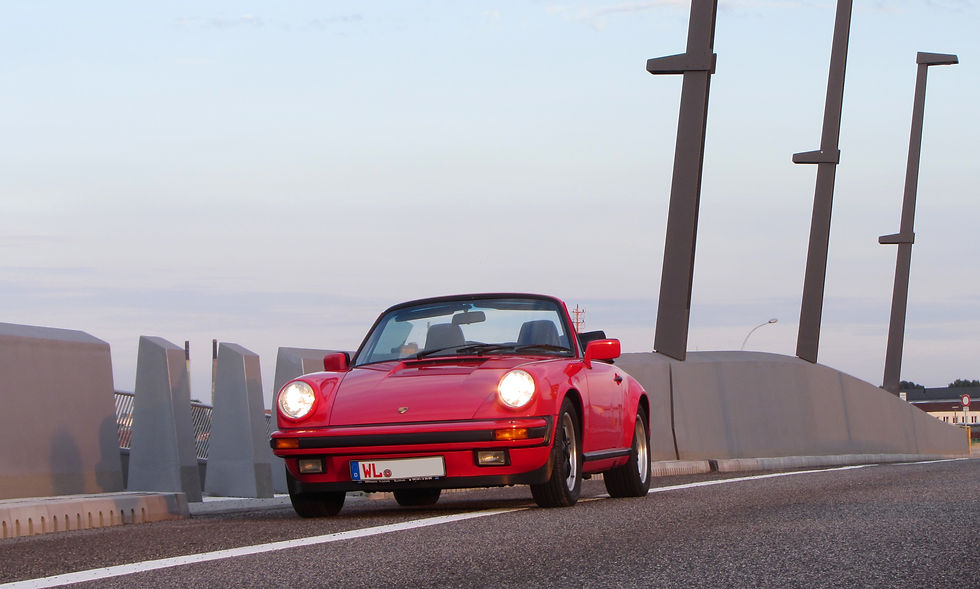 Miniaturbild: Porsche 911 Carrera Cabriolet 1986