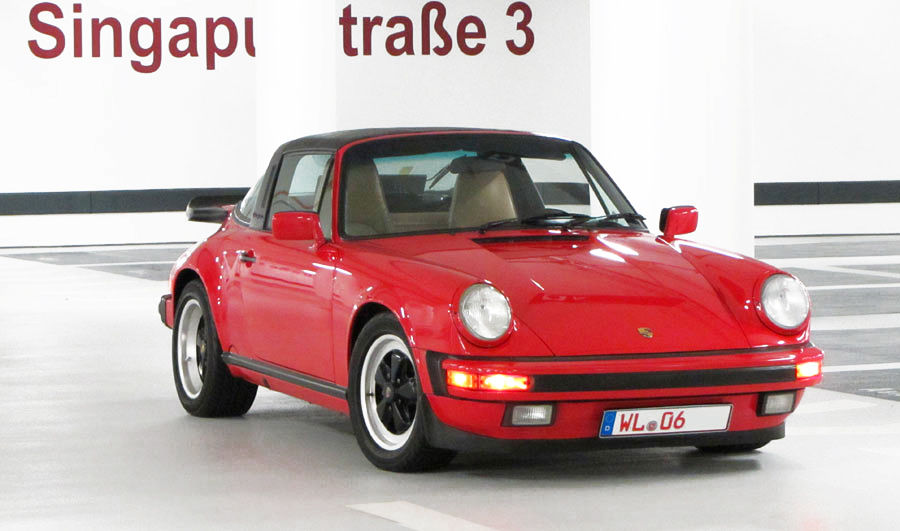 Miniaturbild: Porsche 911 Carrera Targa 3.2 1989