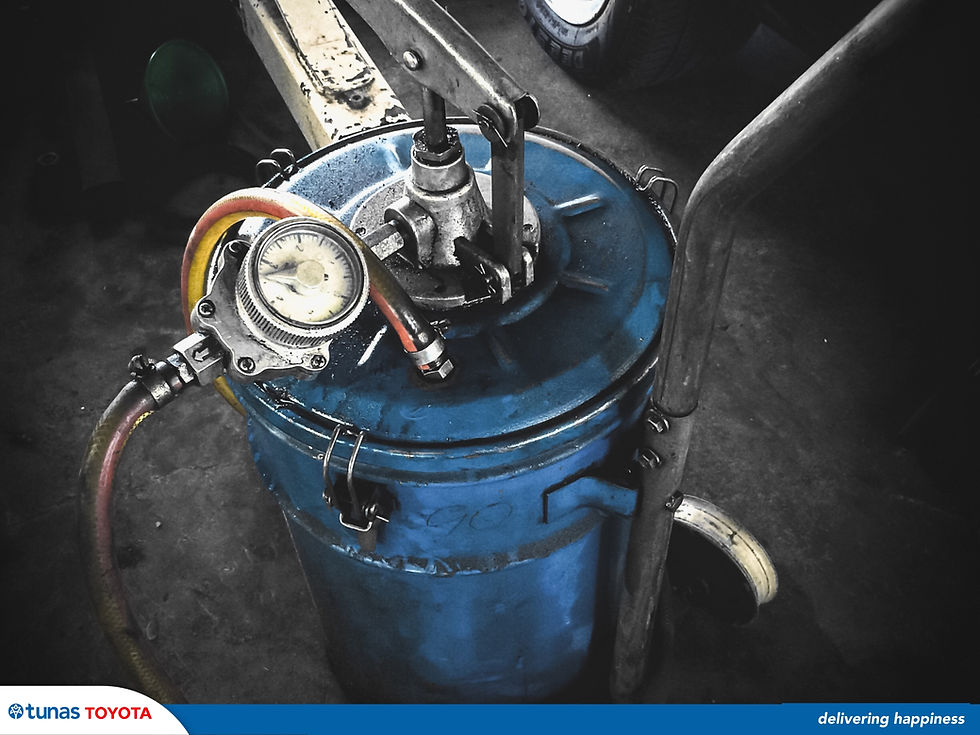 A barrel drum for Oil change in a workshop