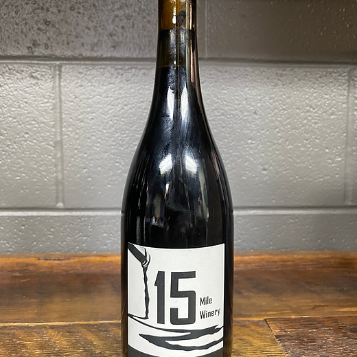 Red and Reserve Wines | 15 Mile Winery