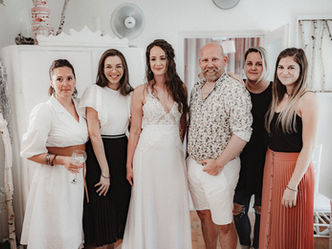 Detti a Tágra Zárt Szemek menyasszonyunk NAGY NAPJA...