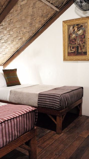 Room 2Singlebeds  copy.jpeg