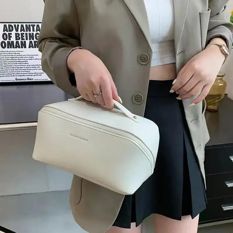 Thumbnail: Makeup Bag Portable Large Capacity Beauty and Skincare Storage Bag High Appearan