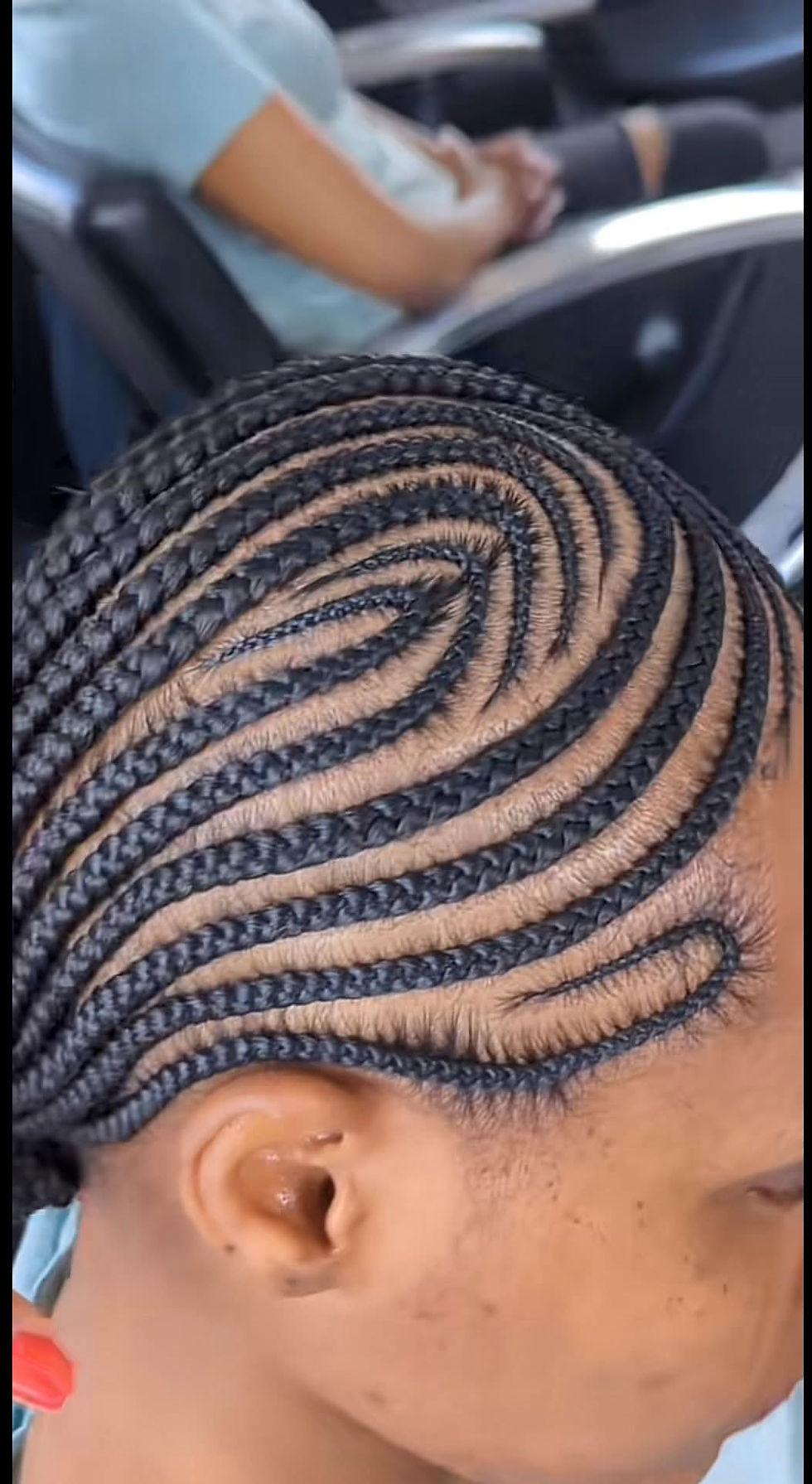 Thumbnail: Braids
