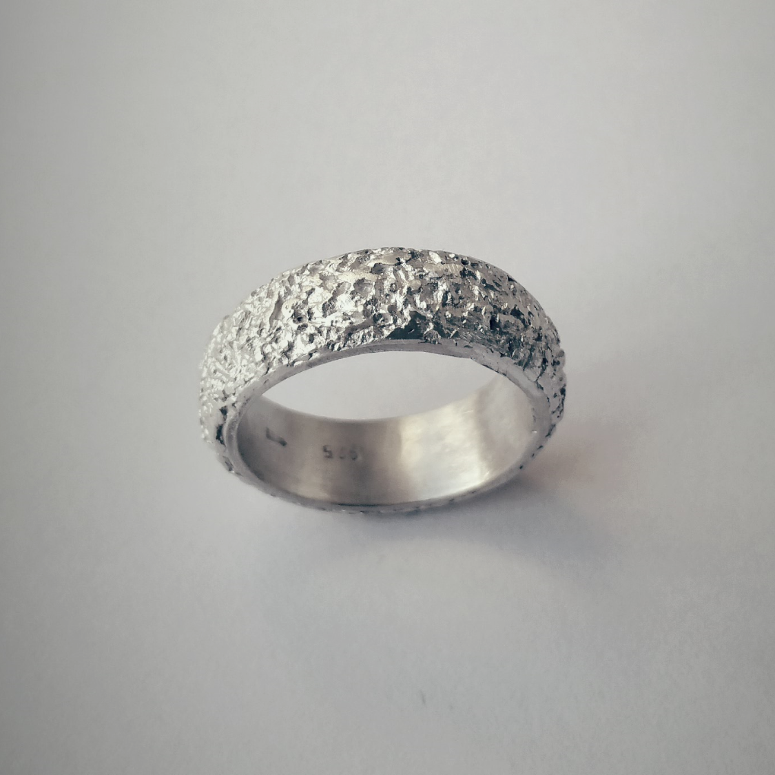 Silver Hoarfrost band