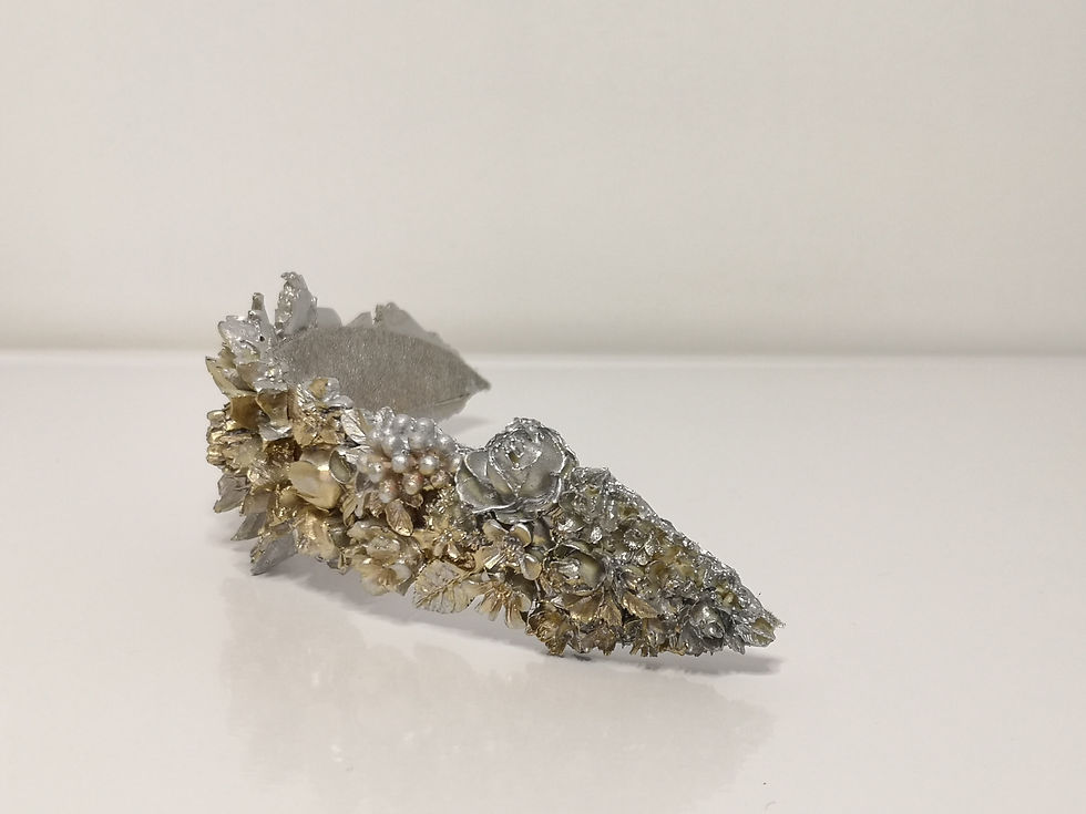 Miniatura: Tiara resina