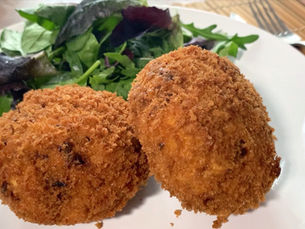 キャベツ一個　丸ごと使い切りレシピ　２　メンチカツ