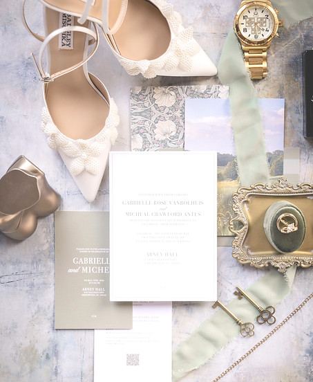 An_Icy_Heirloom_by_Honey_I_Do369_edited_edited_edited_edited.jpg