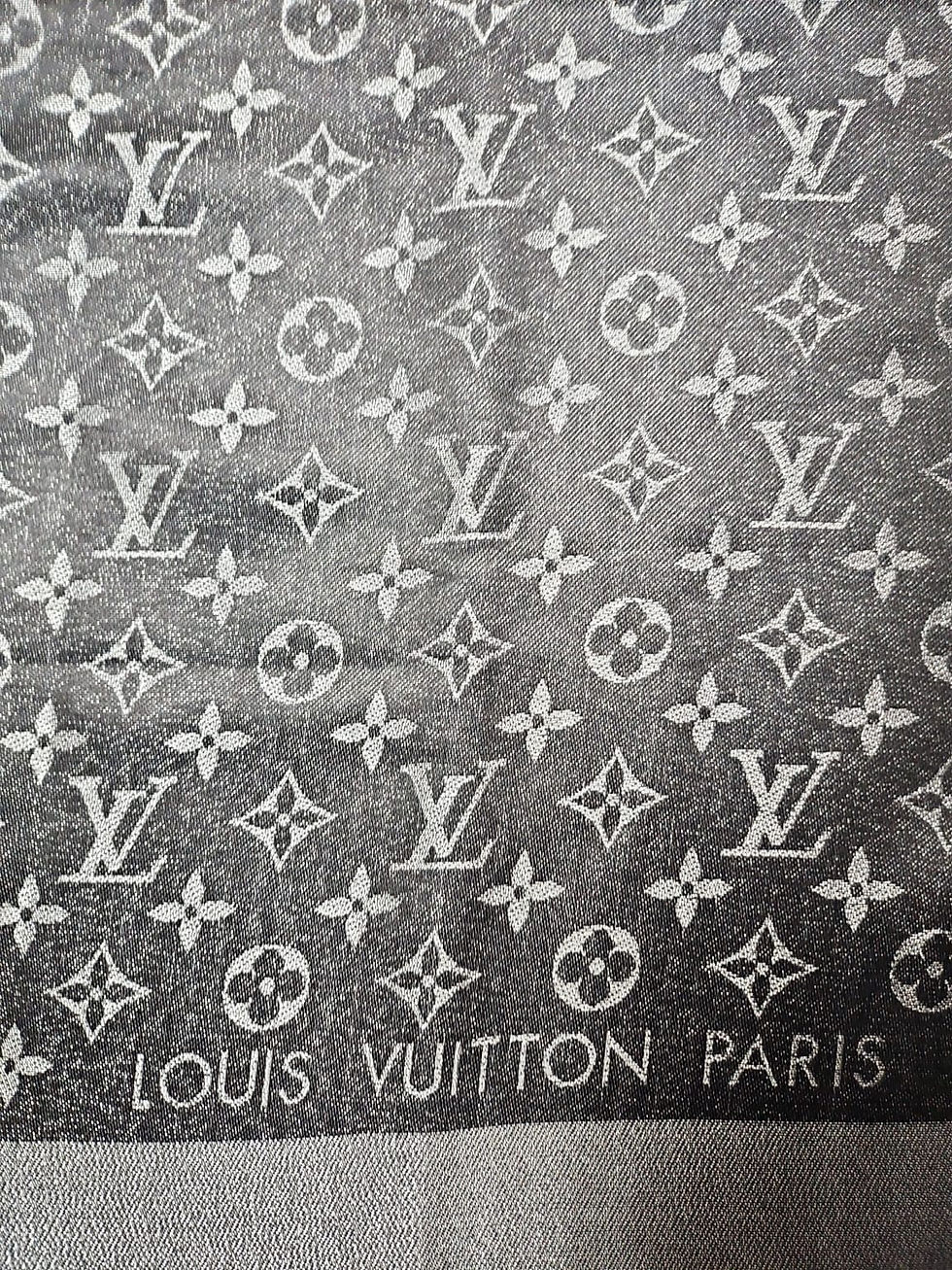 Thumbnail: LV - Logo Scarf