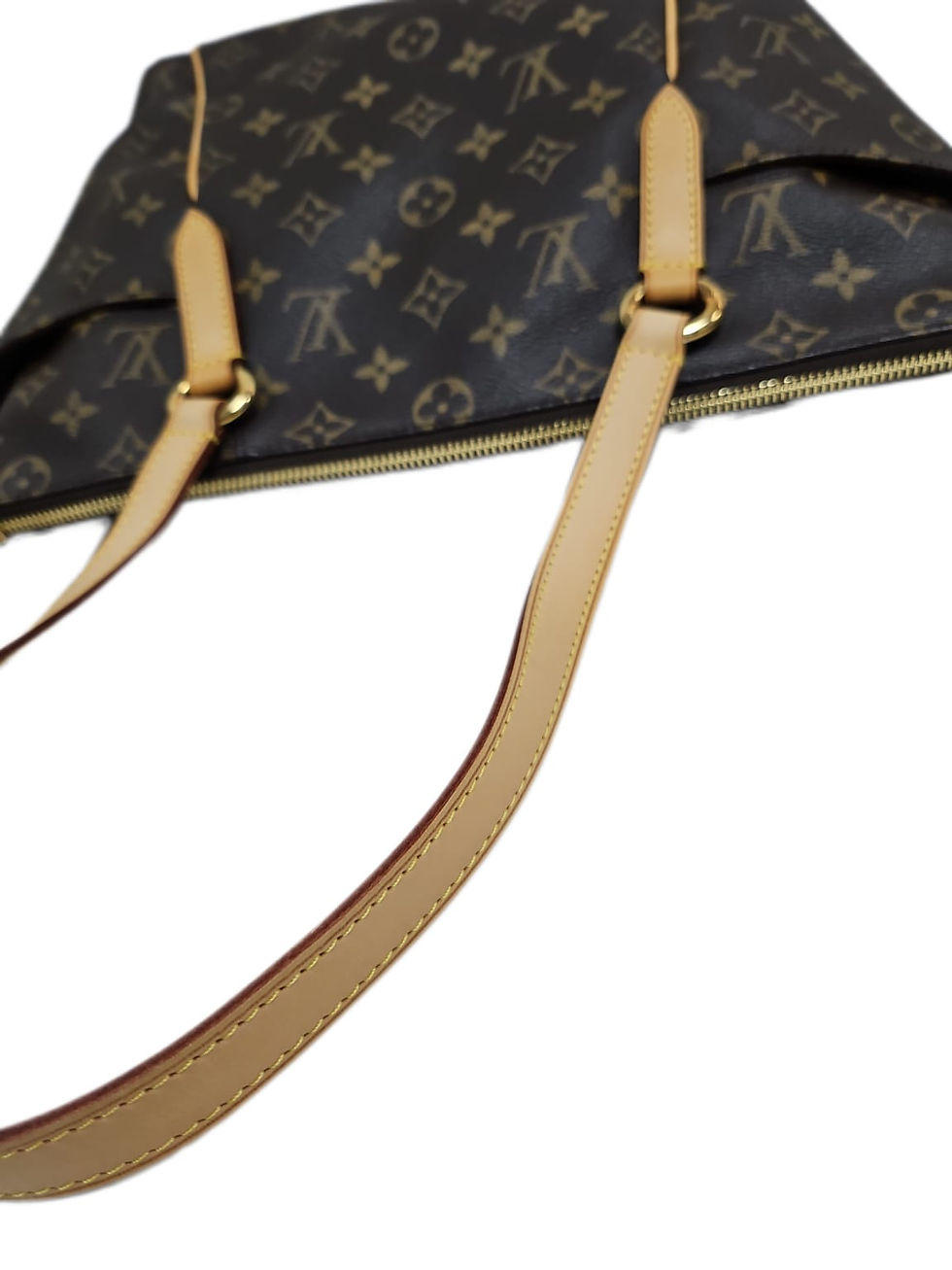 Thumbnail: LV - Totally PM

