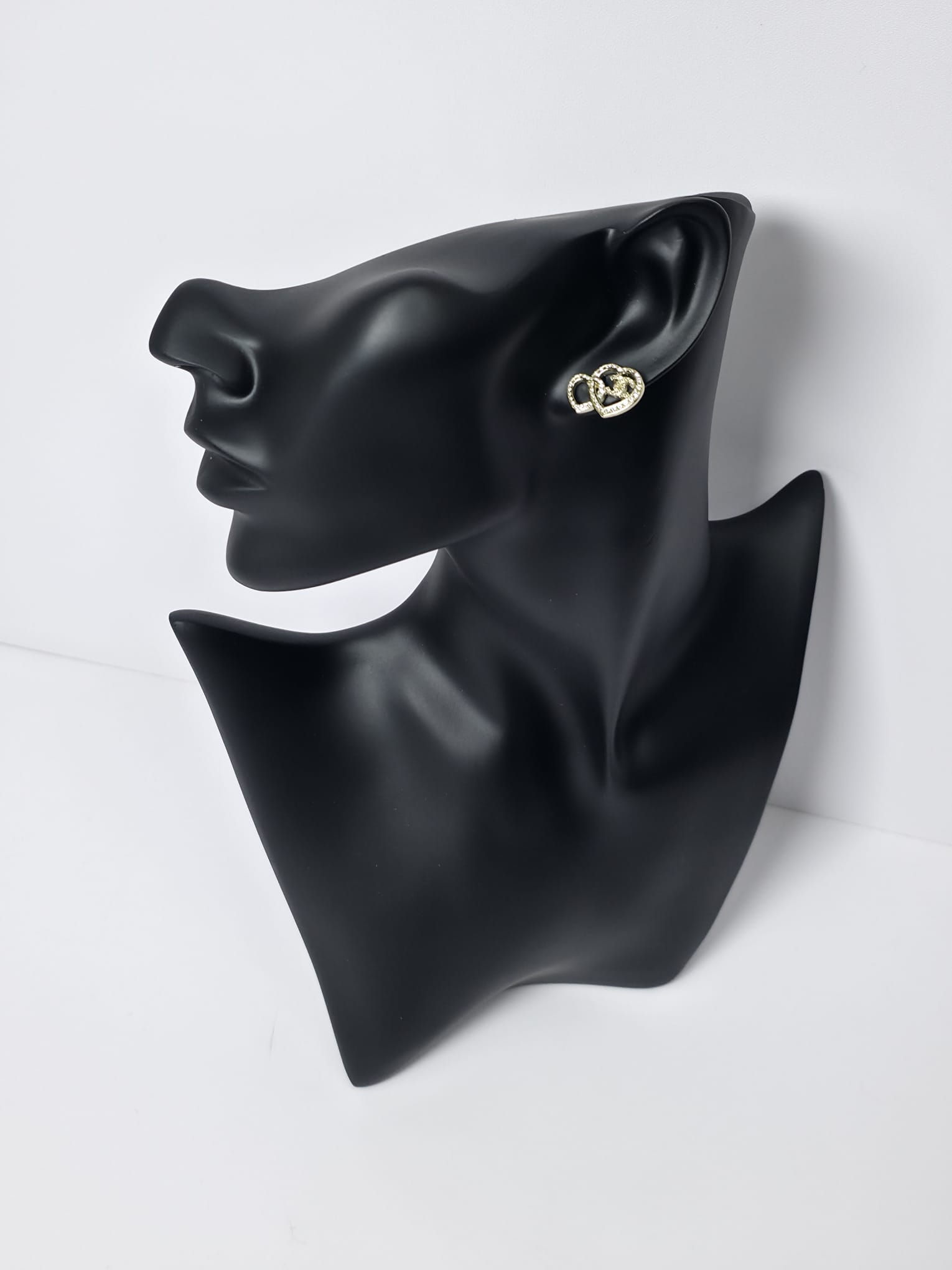 Chanel - Heart Shape CC Earrings