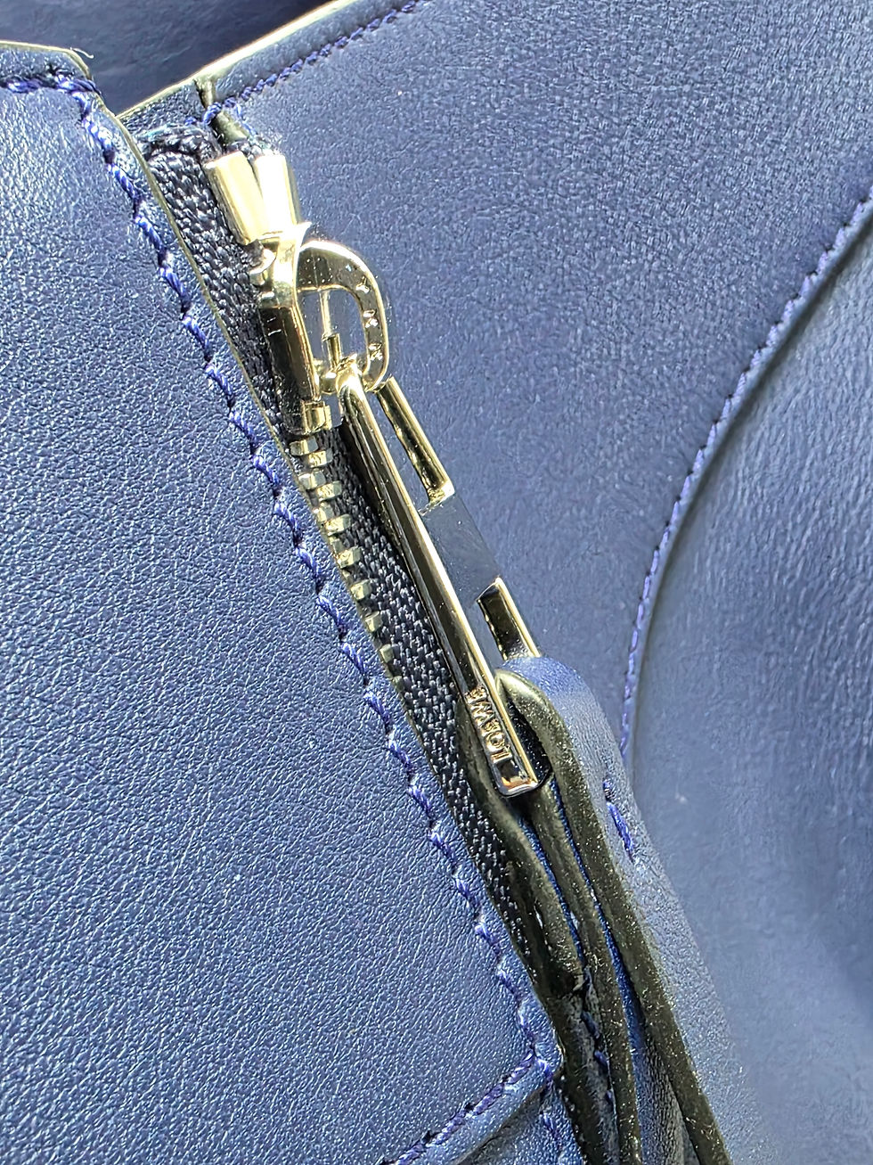 Thumbnail: Loewe - Hammock Small Bag