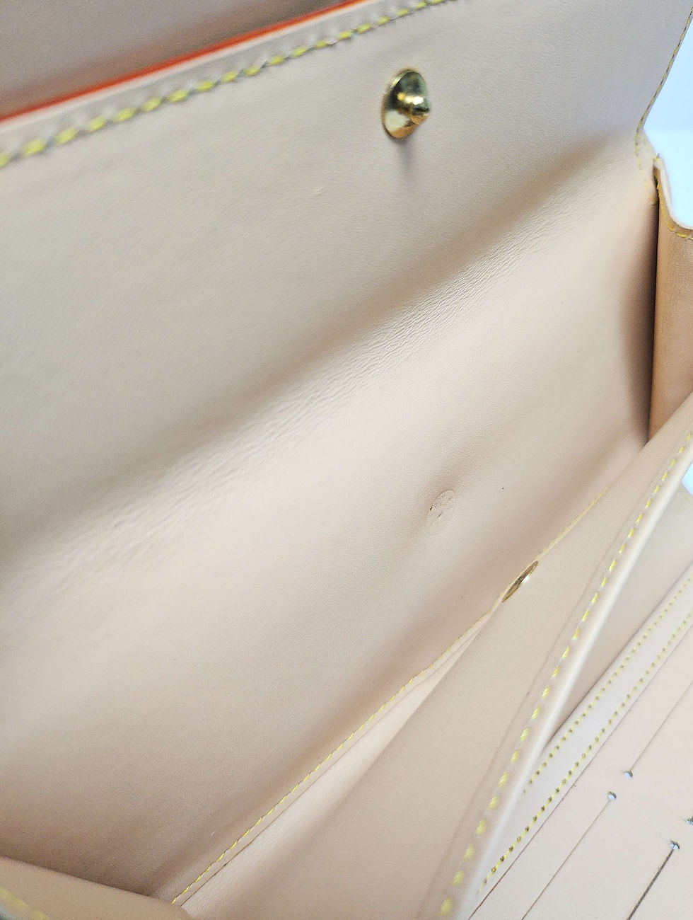 Thumbnail: LV - Porte Tresor International Wallet