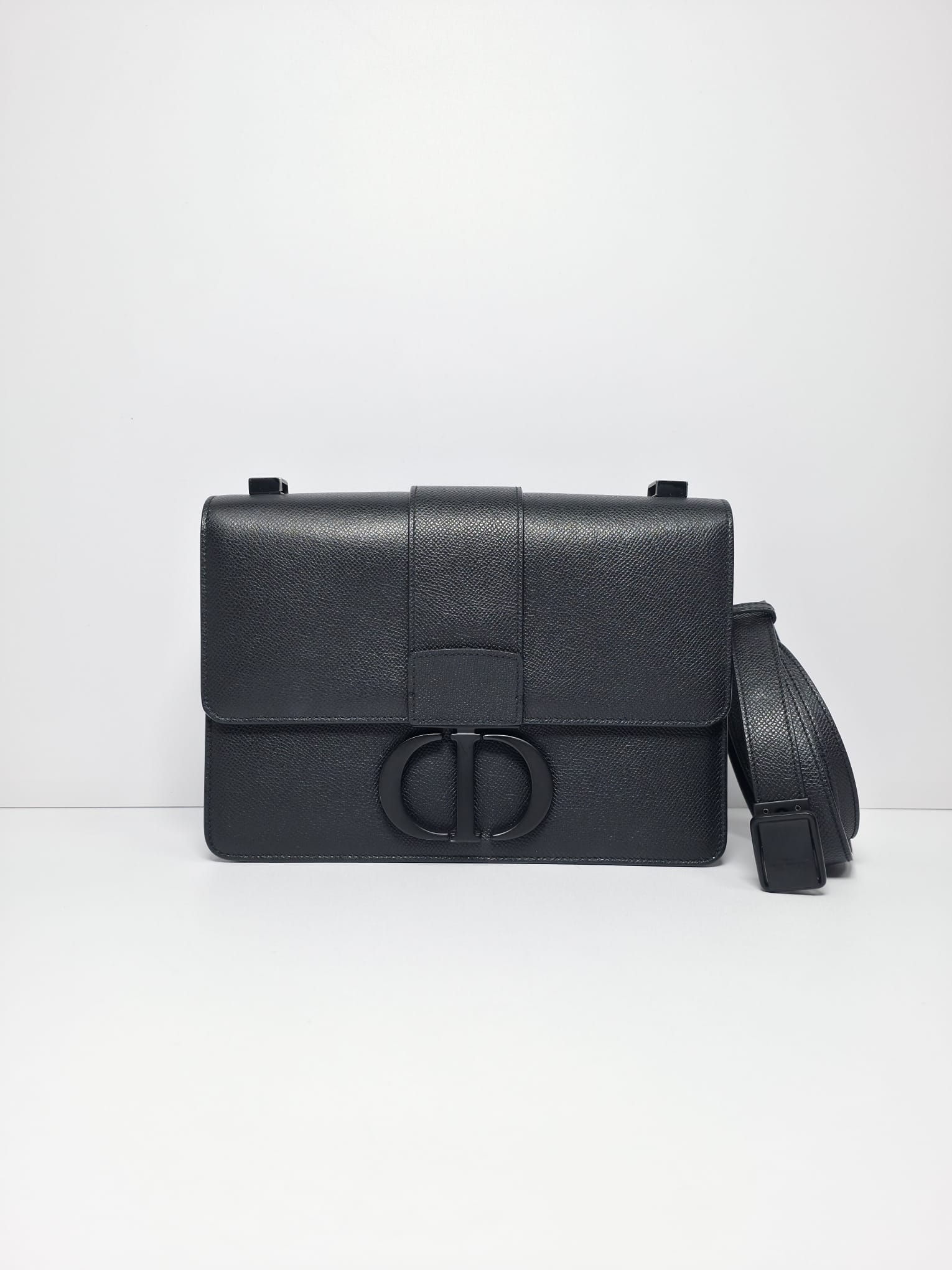 Dior - 30 Montaigne Flap Bag Ultramatte Calfskin So Black M9203SBAV