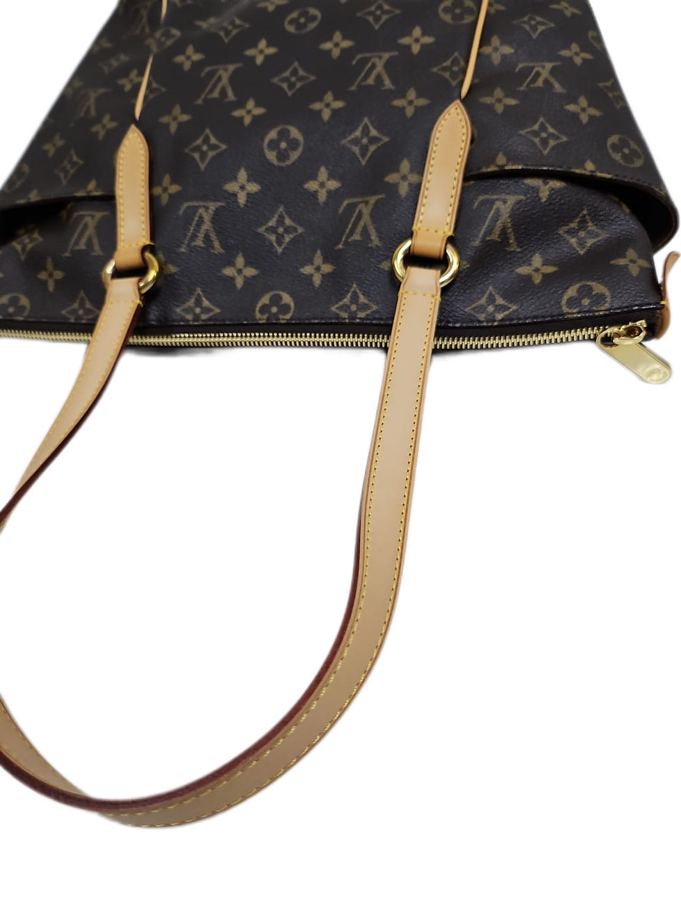 Thumbnail: LV - Totally PM

