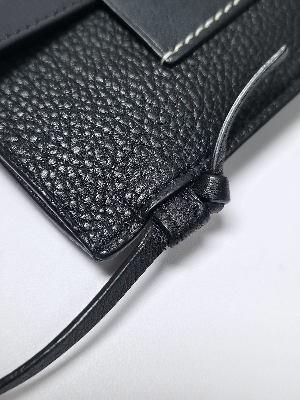 Thumbnail: Loewe - Smartphone Shoulder Pocket