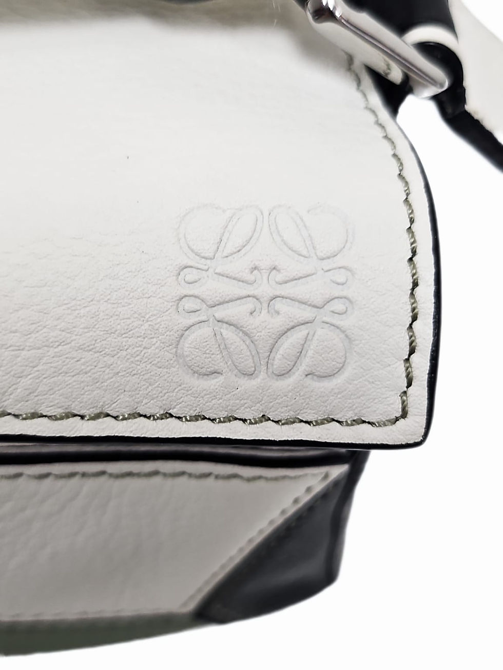 Thumbnail: Loewe - Puzzle Bag Mini
