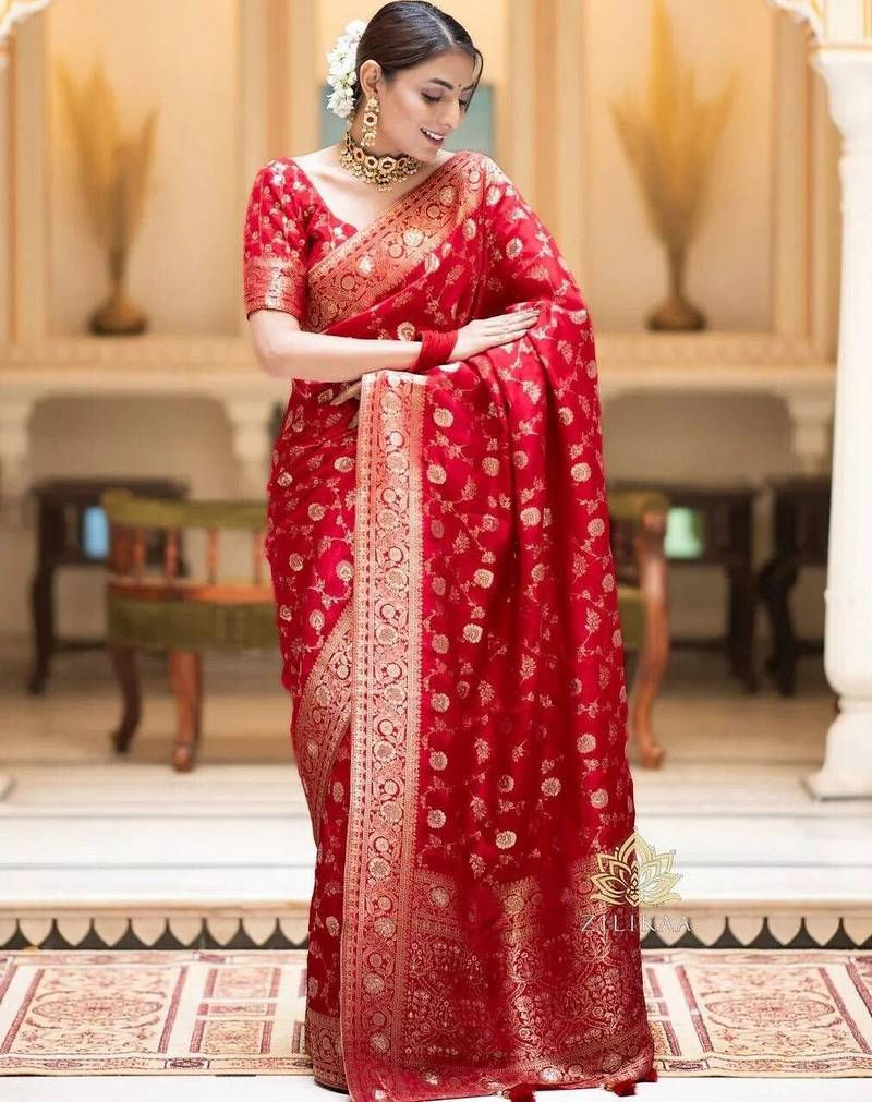 Karwa Chauth Saree Trends 2026: Blouse Designs, Jewelry, and Draping Styles 