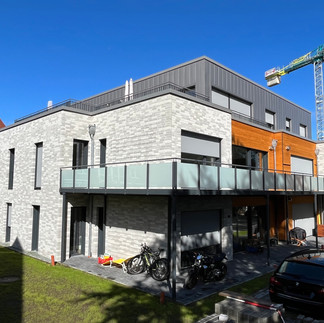 Moderen Wohnarchitektur mit Wechselfassade