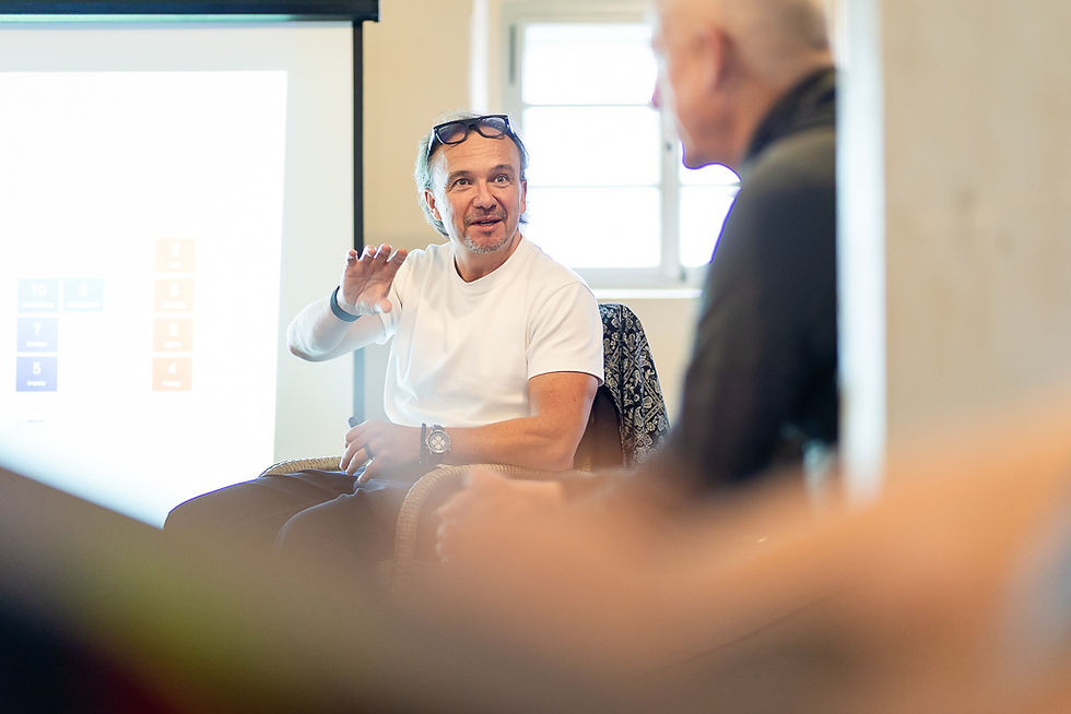 Od výkonu k moudrosti: proměna leadershipu ve středním věku