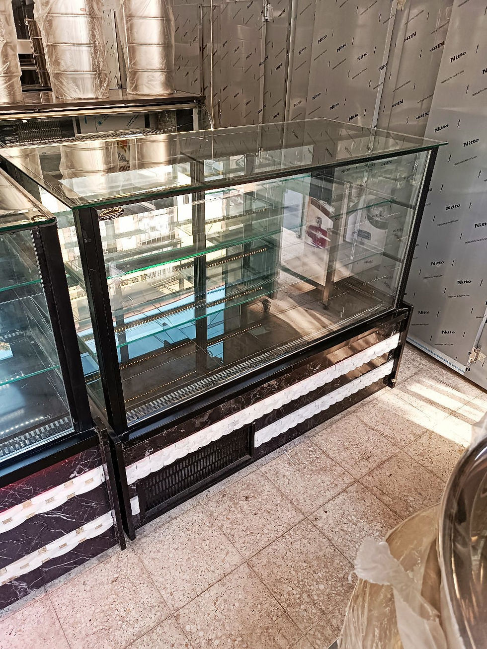 Küçük resim: Pasta Teşhir Dolabı 