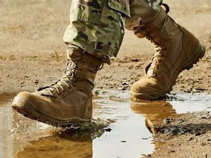 boots 1.jpg