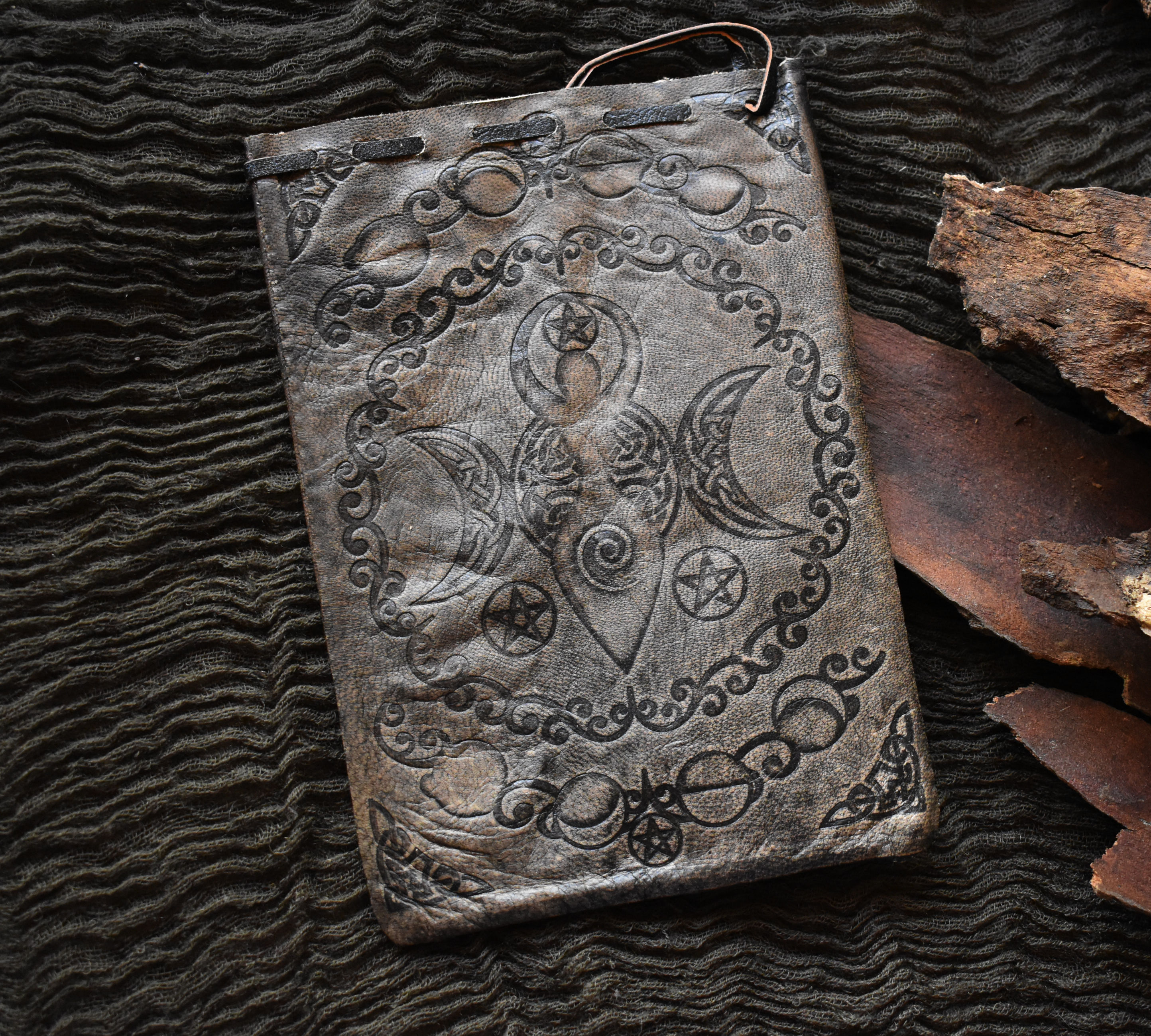 Goddess Leather Card Mojo Bag