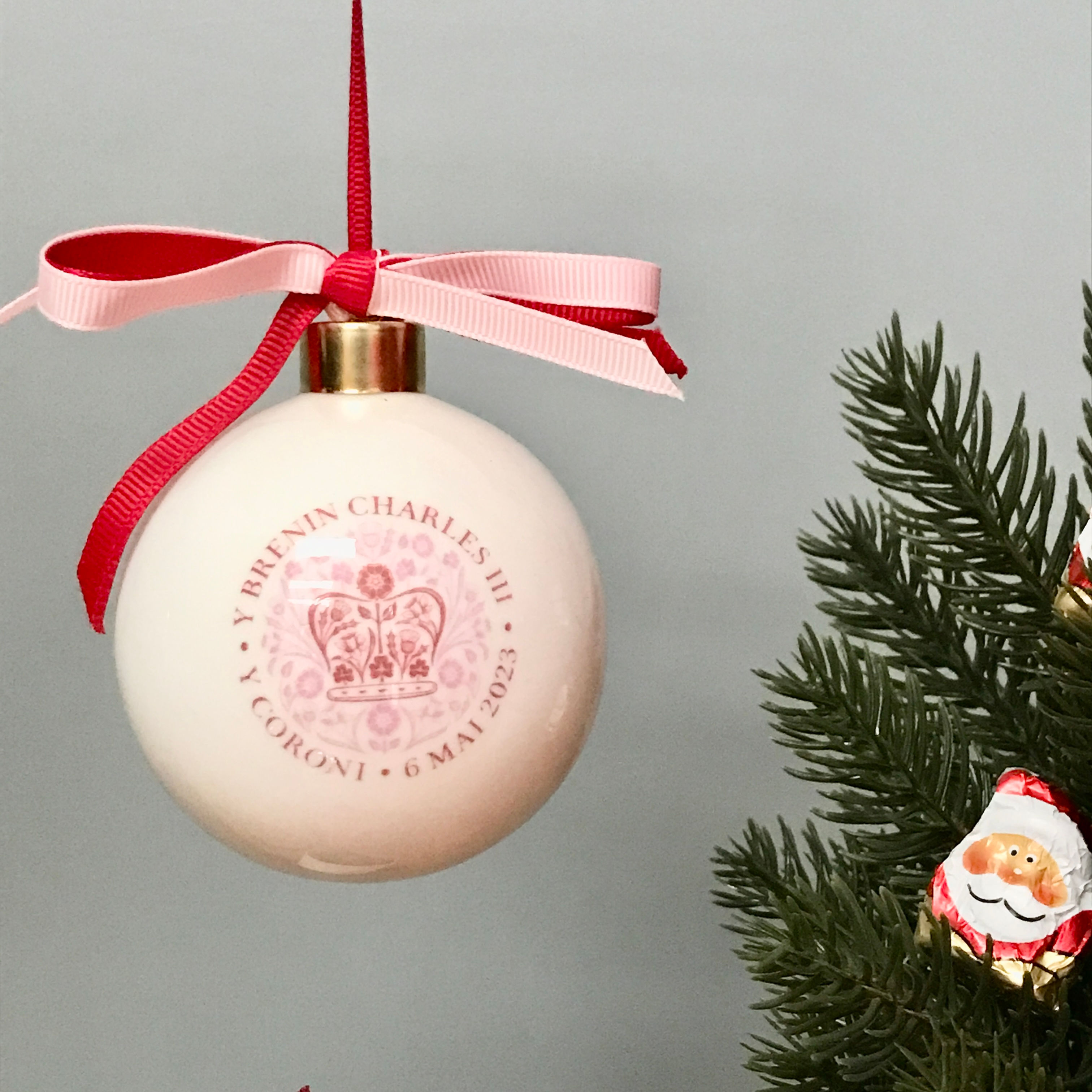 WELSH VERSION - King Charles III Coronation Bone China Bauble - Red & Pink