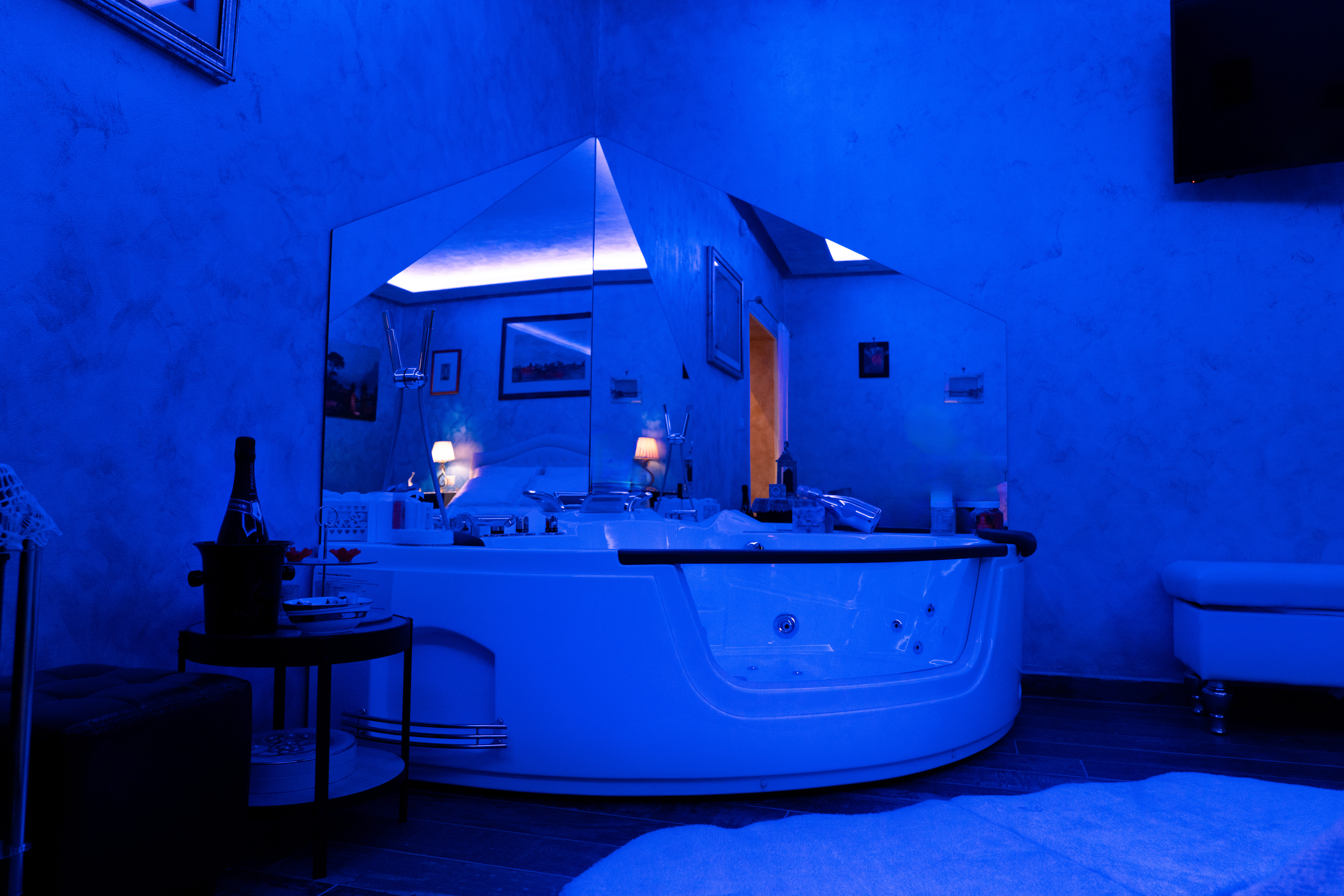 Suite Zaffiro - vasca idromassaggio