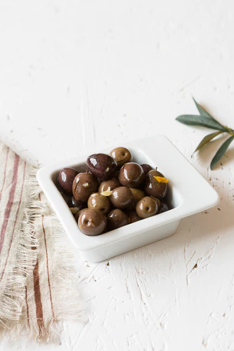 azeitonas, tremoços, olives