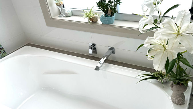 Bath with Flowers 2.jpg