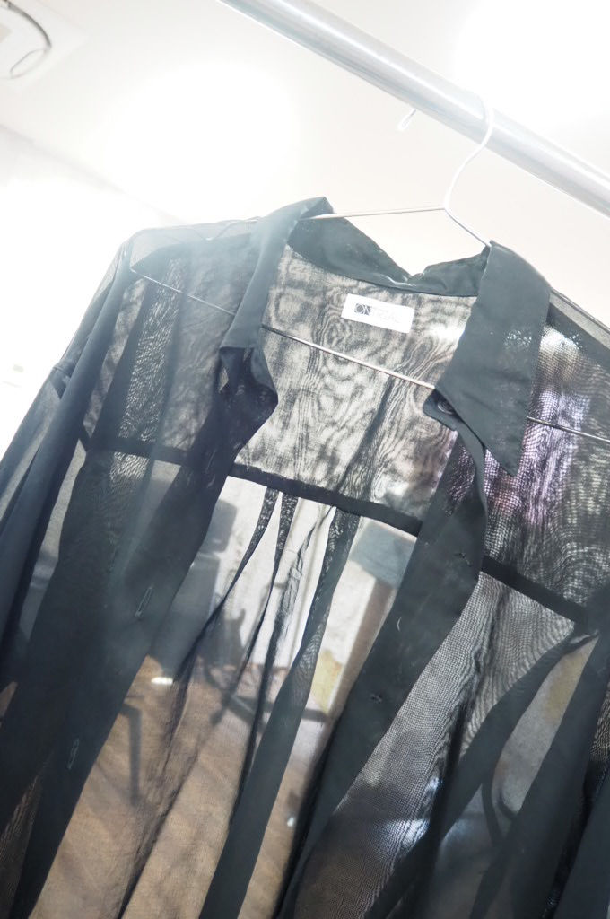 サムネイル： see-through　shirt