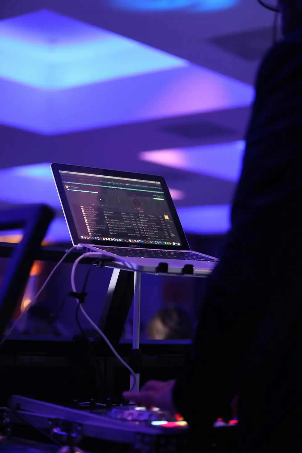 business dj events_11zon.webp