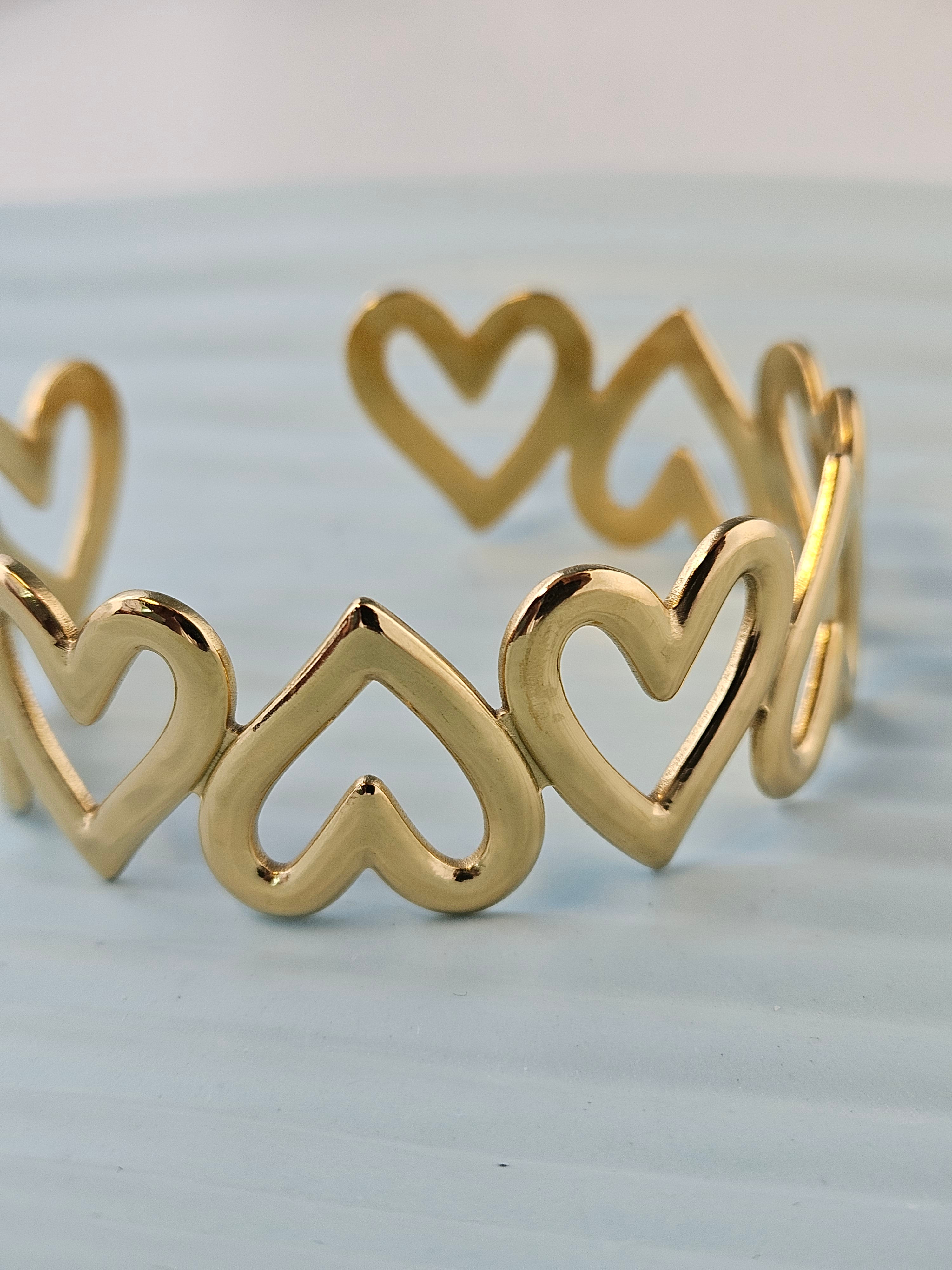 Hearts of Gold Bangle | 18K Gold Plated | Stainless Steel Waterproof AntTarnish