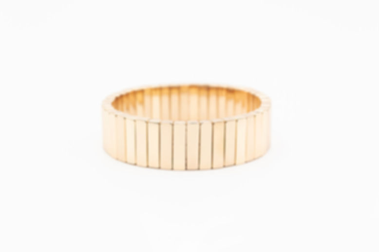 GOLD BRACELET (B)
