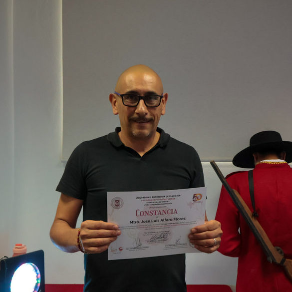 “Me duele el ensayo me duelen las palabras me duele esa esa inquietud que tuvo Elena para imaginarse ese mundo mágico”: el maestro Alfaro habla del montaje teatral de cara al Festival LMTP