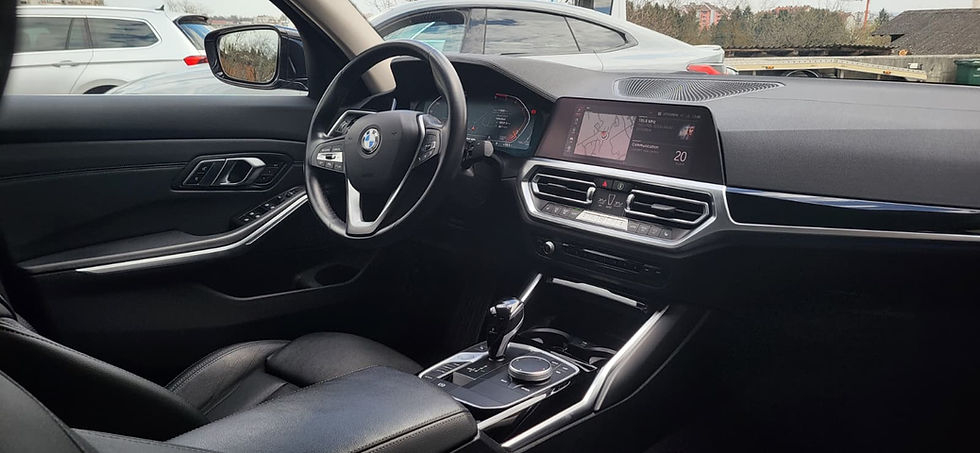 Thumbnail: BMW serija 3 318d LASERI RADAR LUXURY LINE